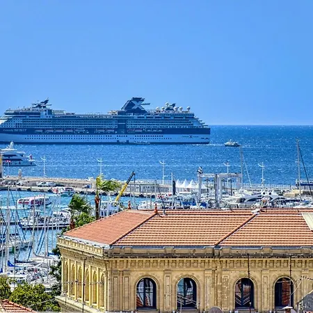 Le Boise Merveilleux Duplex Rustique, Excellent Emplacement A Quelques Pas Du Palais