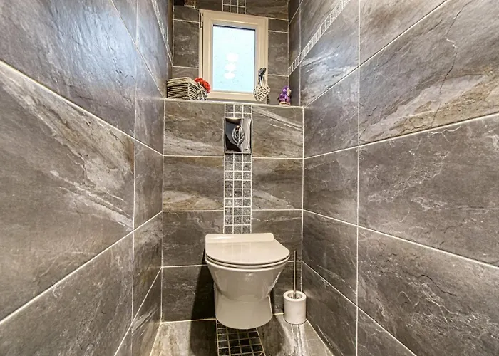 شقة Le Boise Merveilleux Duplex Rustique, Excellent Emplacement A Quelques Pas Du Palais كان