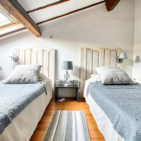 Appartement Le Boise Merveilleux Duplex Rustique, Excellent Emplacement à Quelques Pas Du Palais